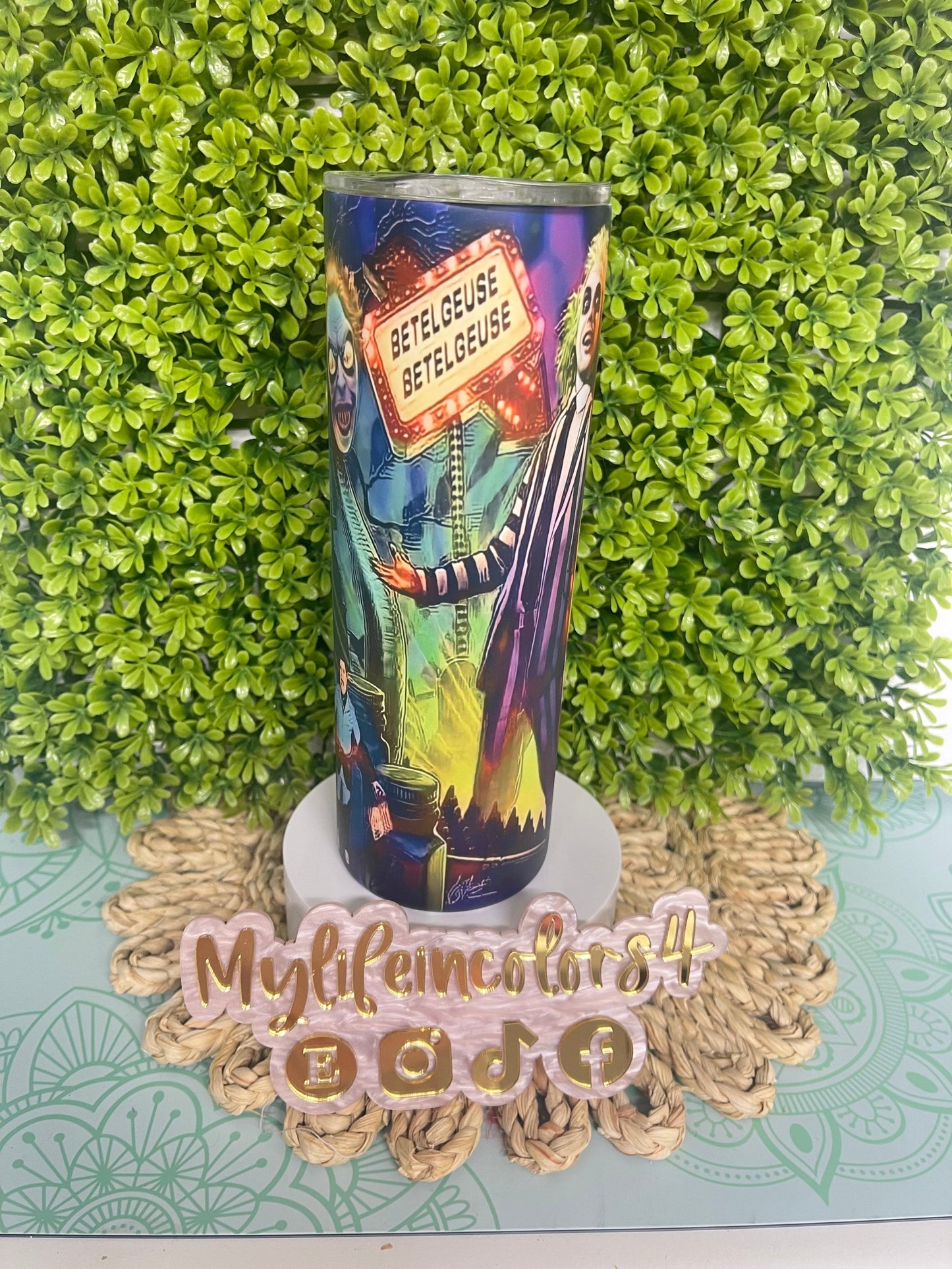 Glow in the Dark Halloween inspired Beetle Juice Tumbler. Fun Cup, keeps the drinks cold for a very long time.