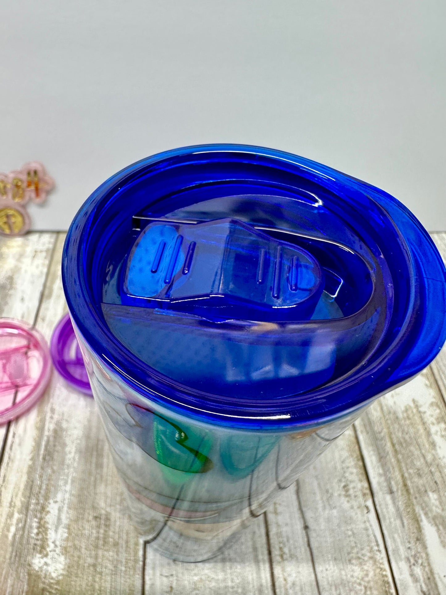 Colorful 20 oz skinny tumbler Lid replacement